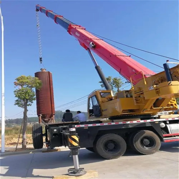 泸州专业吊车租赁多少钱