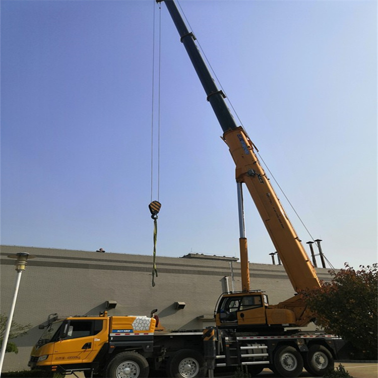 泸州 选择汽车吊租赁的秘诀与联系方式指南