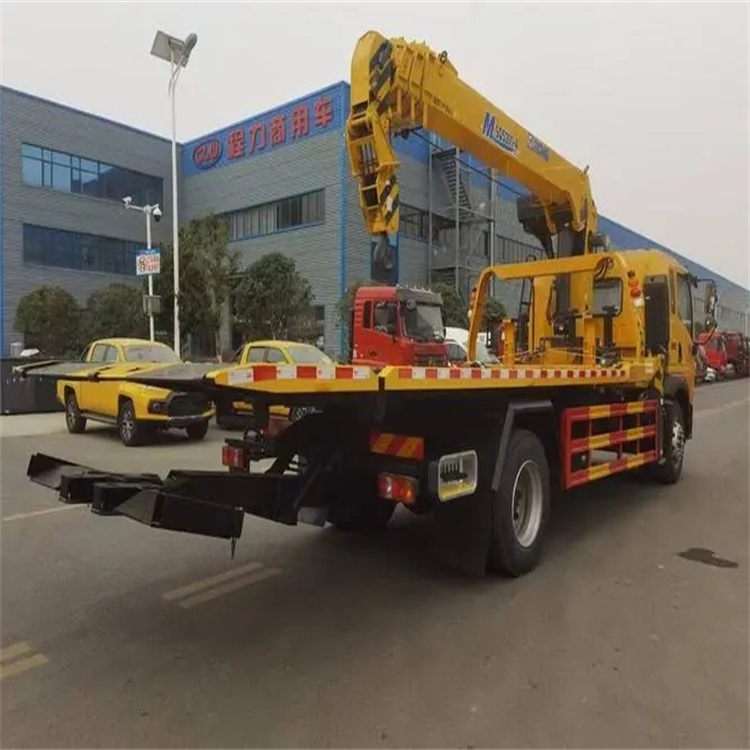 泸州附近小随车吊出租电话，轻松解决搬运烦恼