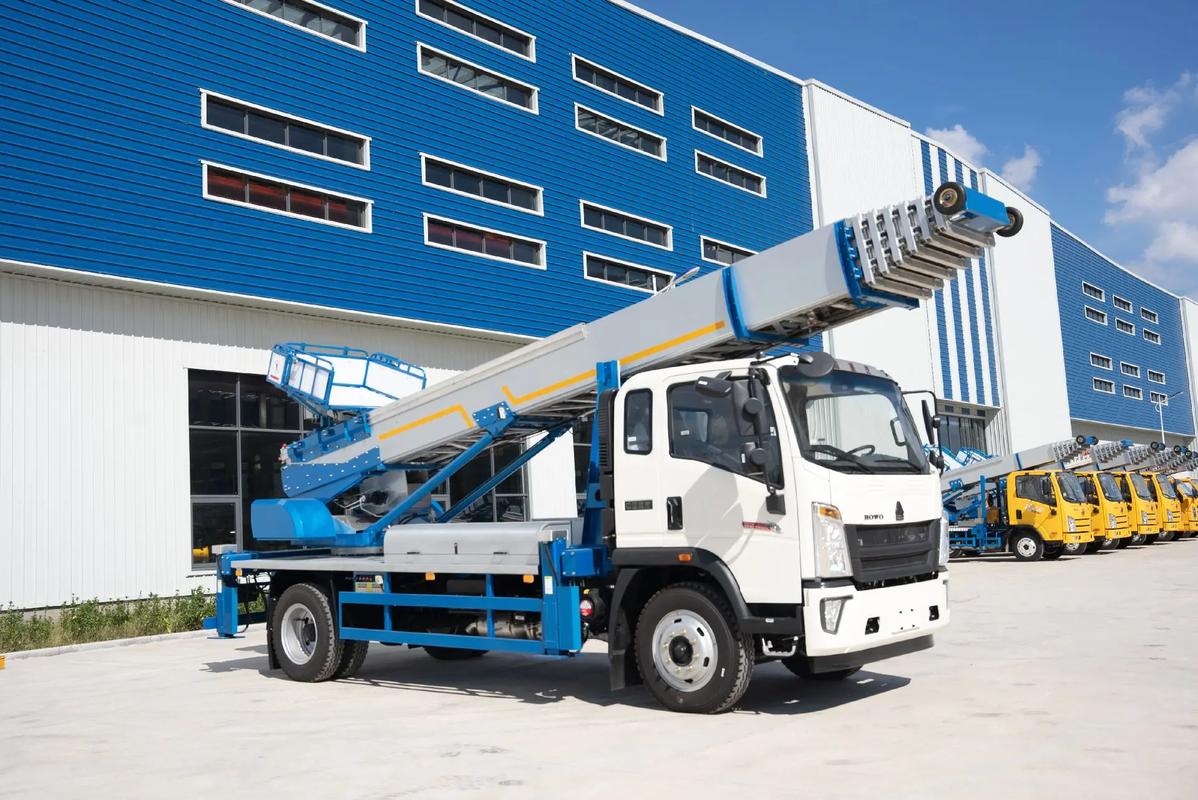 泸州出租云梯车高空作业车 建筑垃圾搬运